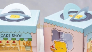 In hộp bánh kem số lượng nhiều