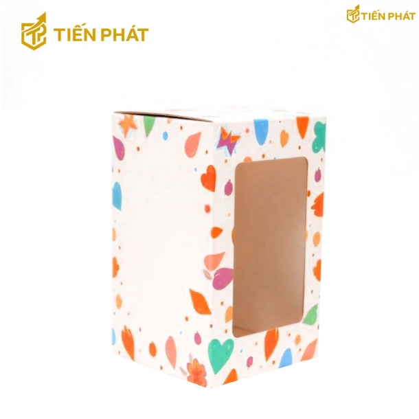 Hộp bánh kem 2 tầng, màu kem, họa tiết bong bóng, trái tim