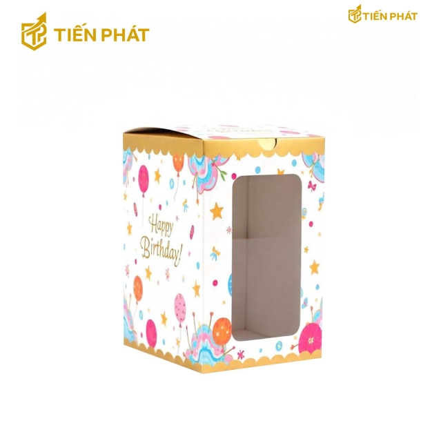 Hộp bánh kem 2 tầng, màu trắng, họa tiết bong bóng, ngôi sao, chữ "Happy Birthday"