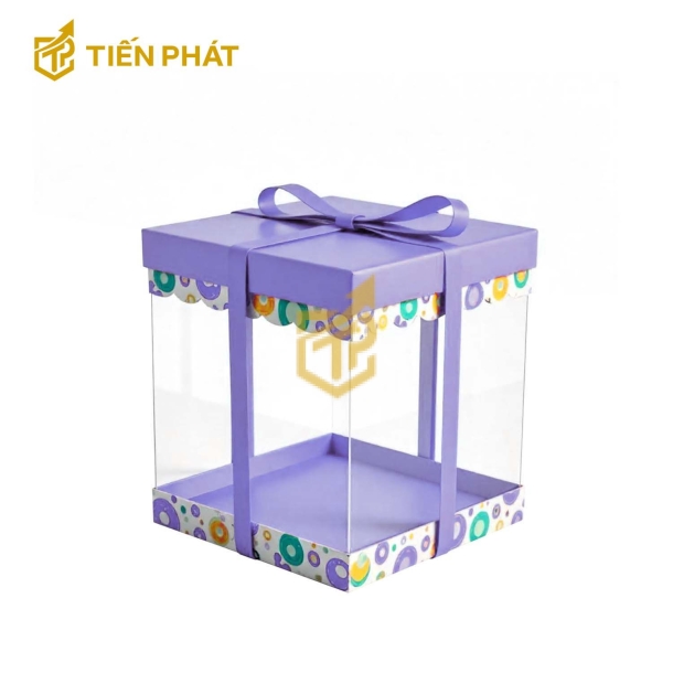 Hộp bánh kem trong suốt, màu tím, họa tiết hình tròn nhiều màu sắc