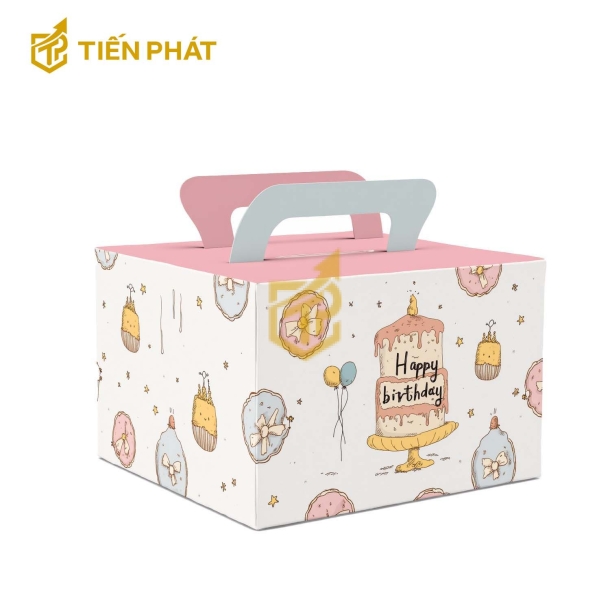 Hộp bánh kem vuông, màu kem, in hình bánh kem, bong bóng và chữ "Happy Birthday"