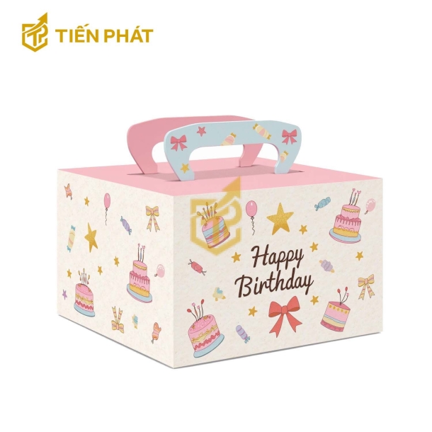 Hộp bánh kem vuông, màu kem, in hình bánh kem, ngôi sao và chữ "Happy Birthday"