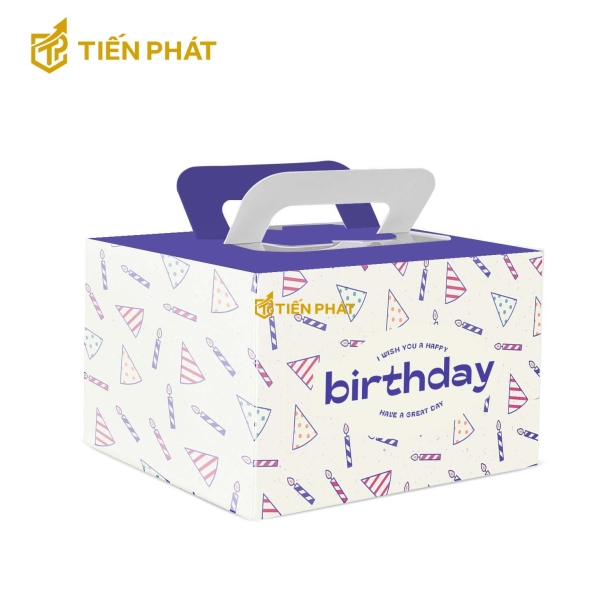 Hộp bánh kem vuông, màu trắng, in hình cây nến và miếng bánh kem, in chữ "Birthday"