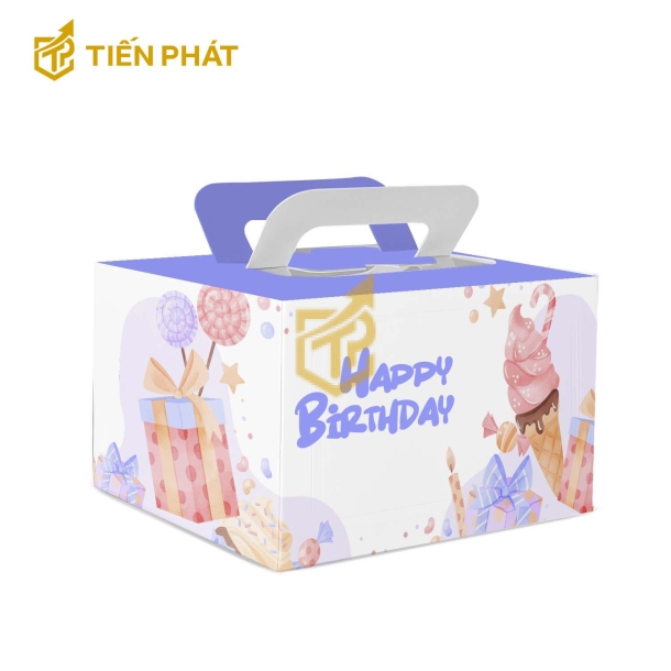 Hộp bánh kem vuông màu trắng, in hình hộp quà, cây kem và chữ "Happy Birthday"
