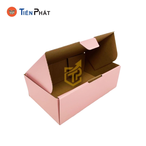 Hộp carton nắp gài màu hồng, không họa tiết