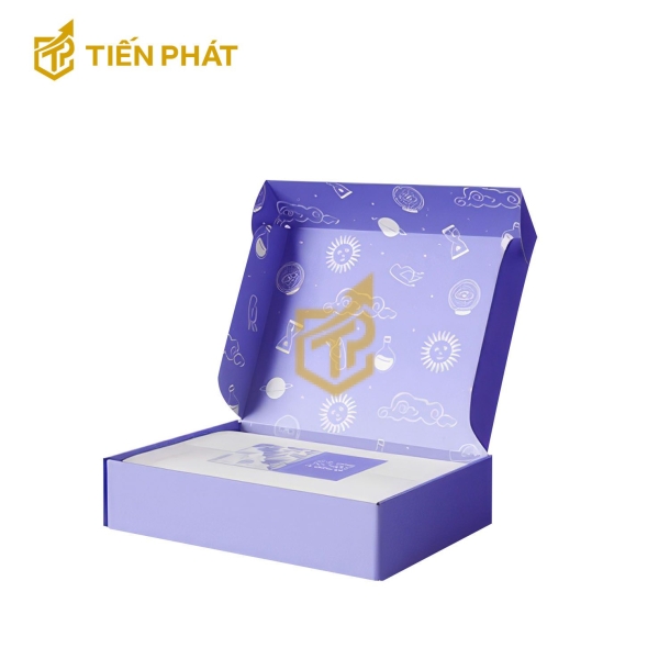 Hộp carton nắp gài màu tím, họa tiết độc đáo