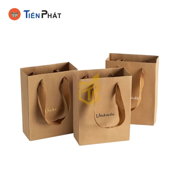 Túi giấy đựng quần áo màu nâu, in logo theo yêu cầu