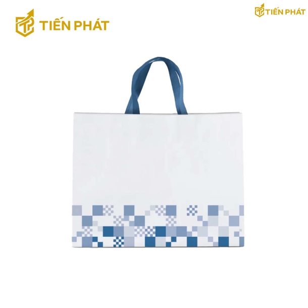 Túi giấy đựng quần áo, màu trắng, họa tiết ô vuông